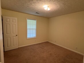 3290 Hogansville Rd in Lagrange, GA - Building Photo - Building Photo