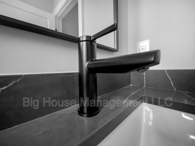 property at 707 Druid Park Lake Dr