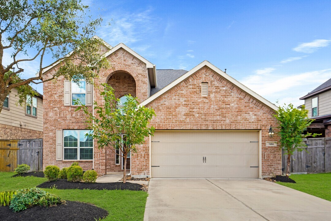 3414 Satton Ranch Ln in Fulshear, TX - Foto de edificio