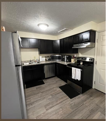 500 S Depeyster St in Kent, OH - Building Photo - Building Photo