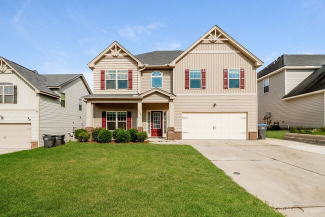 property at 2750 Huntcliffe Dr