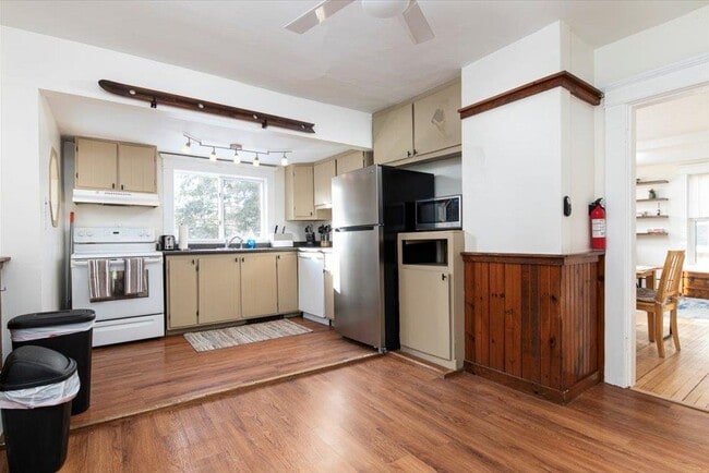 122 Oak St in Rutland, VT - Building Photo - Building Photo