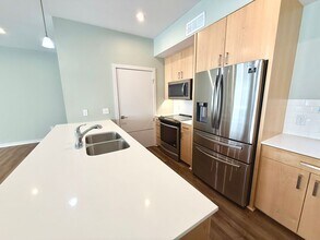 627 Couch Dr in Oklahoma City, OK - Building Photo - Building Photo