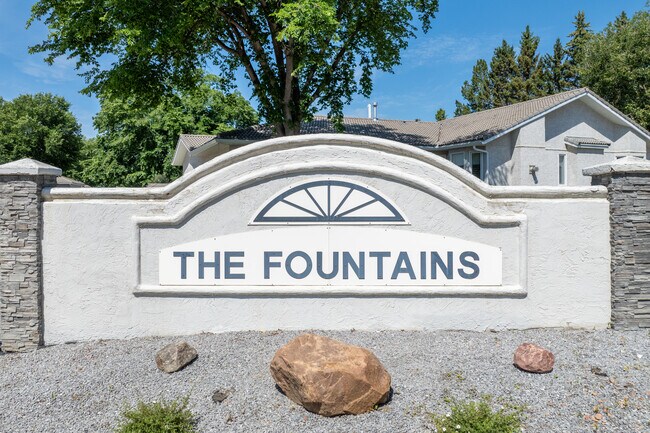 4700 Fountain Dr in Red Deer, AB - Building Photo - Building Photo