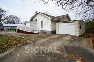 217 1st Ave SE in Graysville, AL - Building Photo - Building Photo