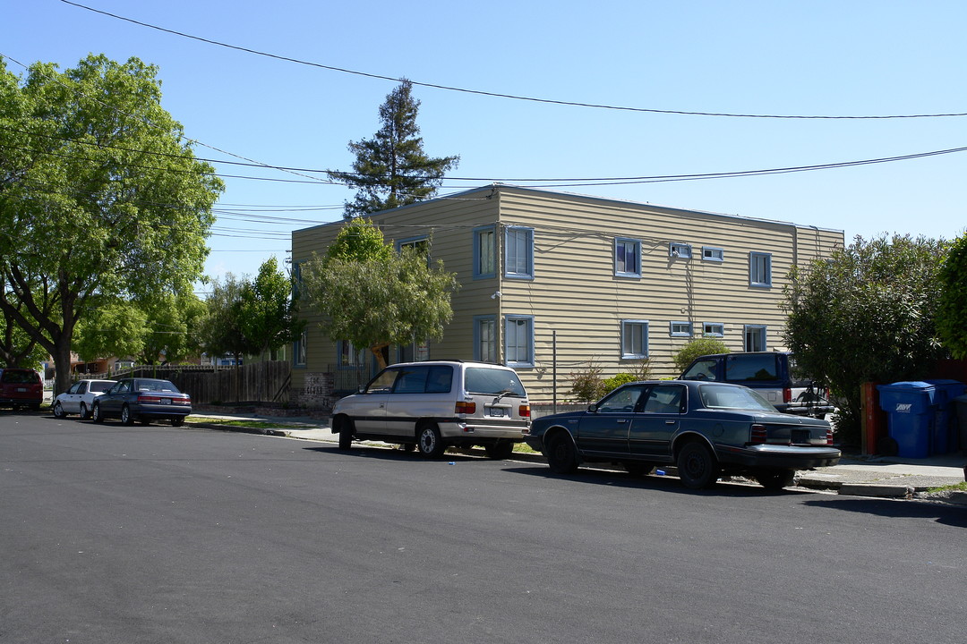 736 Cedar St in Redwood City, CA - Building Photo