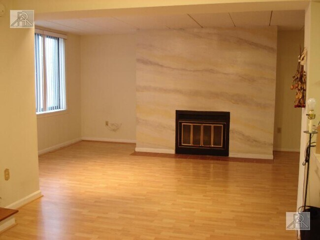 property at 85 Brainerd Rd