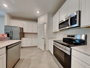 8264 Horsebit Cir in Jacksonville, FL - Building Photo - Building Photo