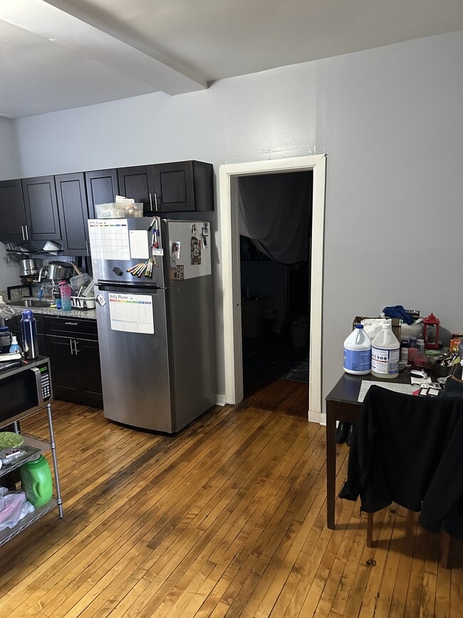 property at 4559 S Hermitage Ave