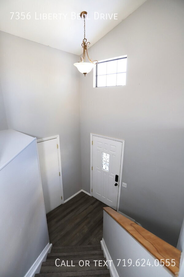 7356 Liberty Bell Dr in Colorado Springs, CO - Building Photo - Building Photo