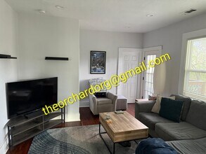 3314 6th Avenue, Unit 3314 2 BR- 1 BA in Sacramento, CA - Foto de edificio - Building Photo