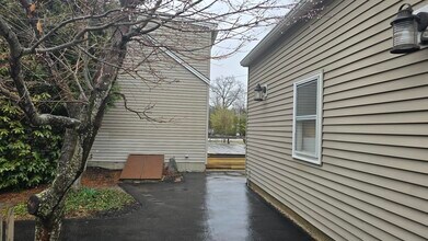 15 Lafayette Terrace in North Hampton, NH - Building Photo - Building Photo