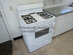 4027 Gary Ave-Unit -4027 in Lorain, OH - Building Photo - Building Photo