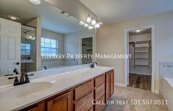 13601 Stonehenge Cove in North Little Rock, AR - Building Photo - Building Photo