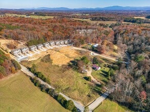 381 Hungry Hollow Rd SE in Cleveland, TN - Building Photo - Building Photo
