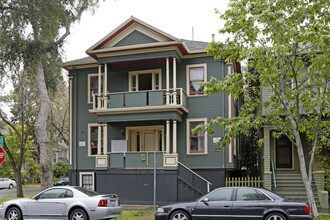 601 10th St in Sacramento, CA - Foto de edificio - Building Photo
