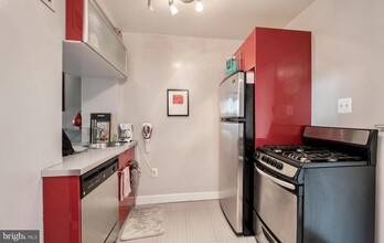 801 N Pitt St in Alexandria, VA - Building Photo - Building Photo