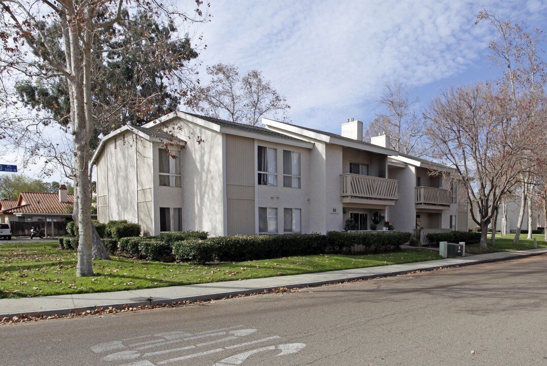 Sun Mountain Springs Apartments in Escondido, CA - Building Photo