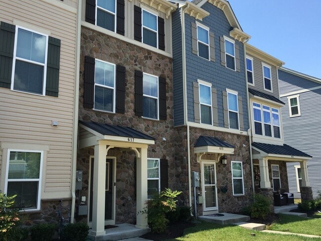617 Ravenwood Dr in Glen Burnie, MD - Building Photo - Building Photo