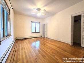 20 Willow St, Unit 2 in Newton, MA - Foto de edificio - Building Photo