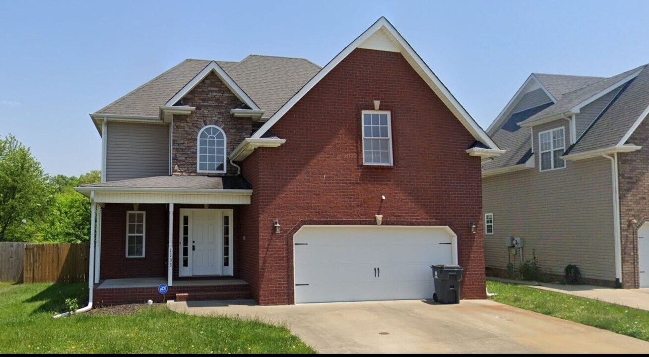 1133 Chinook Cir in Clarksville, TN - Building Photo