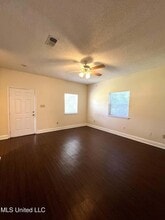 1037 Township Rd in Gulfport, MS - Building Photo - Building Photo