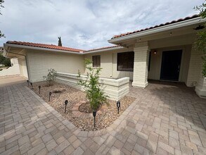 15429 N 9th Pl in Phoenix, AZ - Building Photo - Building Photo