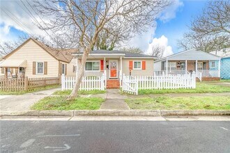 815 Whitehead Ave in Norfolk, VA - Building Photo - Building Photo