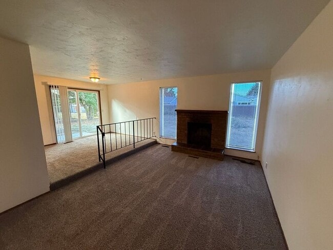 property at 2907 Moraga Ave SE