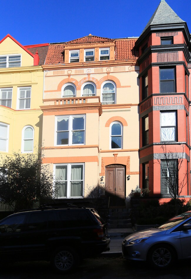 1861 Mintwood Pl NW in Washington, DC - Building Photo - Building Photo