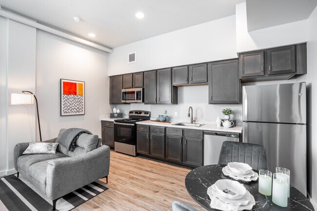 St. Elizabeth Place in Houston, TX - Foto de edificio - Interior Photo