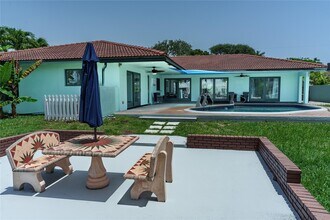 3080 NE 43rd St in Fort Lauderdale, FL - Foto de edificio - Building Photo