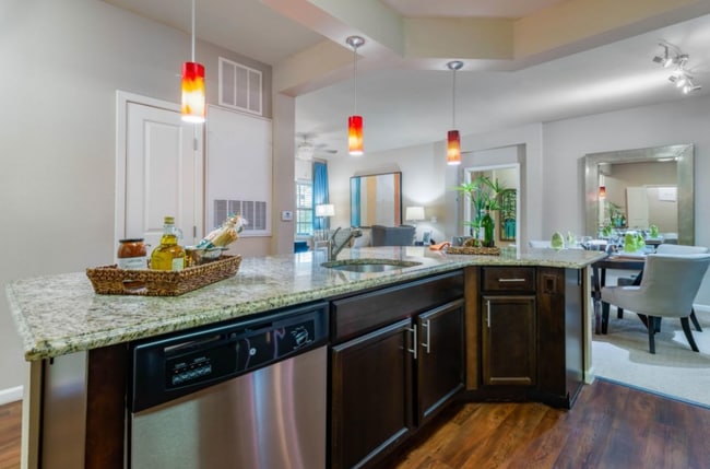 Casa Mirella in Windermere, FL - Foto de edificio - Building Photo