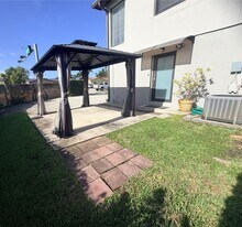 12701 SW 47th St in Miami, FL - Building Photo