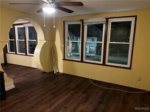 1981 Niagara St in Buffalo, NY - Building Photo - Building Photo