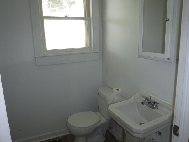 1324 N 2nd St in St. Joseph, MO - Building Photo - Building Photo