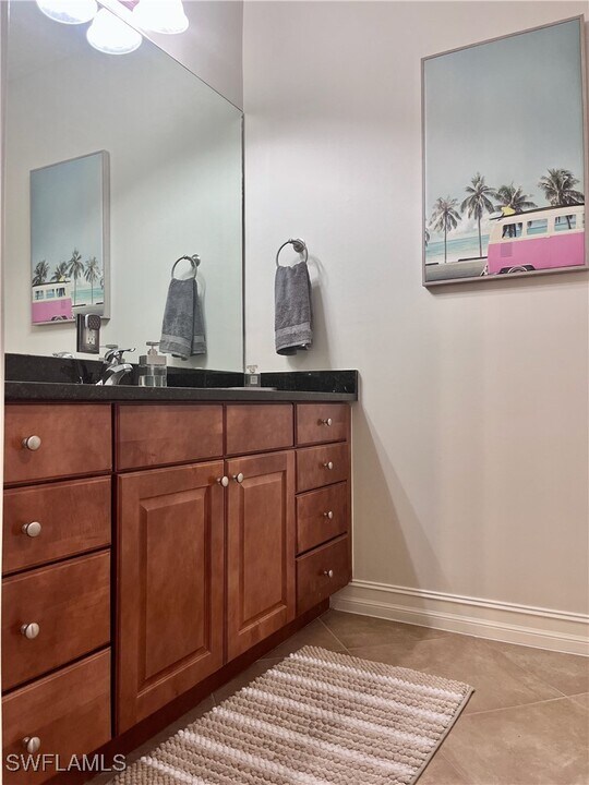 9092 Chula Vista St in Naples, FL - Building Photo