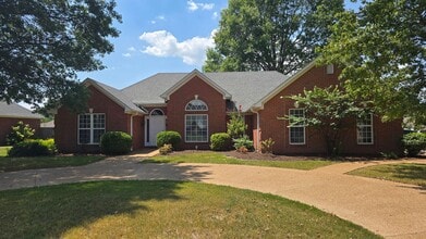 173 Walnut Trace Dr in Jackson, TN - Building Photo - Building Photo