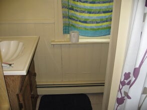 195 Lippitt St, Unit 2 in Providence, RI - Foto de edificio - Building Photo