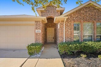1005 Meadow Green Ct in Princeton, TX - Building Photo - Building Photo