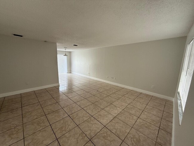 2323 Carlton Dr in Orlando, FL - Building Photo - Building Photo