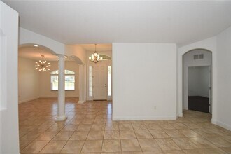 11 Burning Ember Ln in Palm Coast, FL - Building Photo - Building Photo