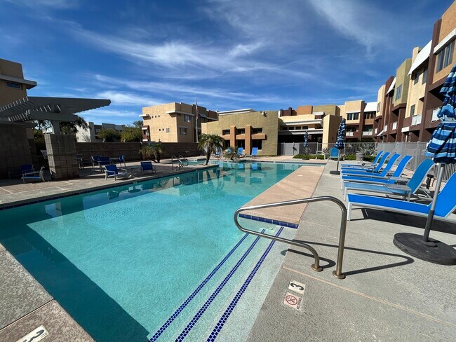 6605 N 93rd Ave in Glendale, AZ - Building Photo - Building Photo