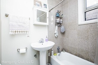 2022 W Shakespeare Ave-Unit -#1R in Chicago, IL - Building Photo - Building Photo