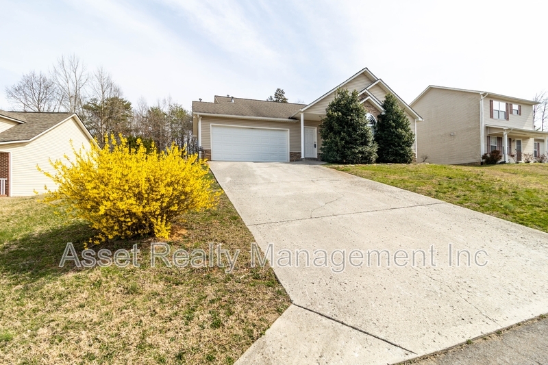 506 Drakewood Rd in Knoxville, TN - Building Photo