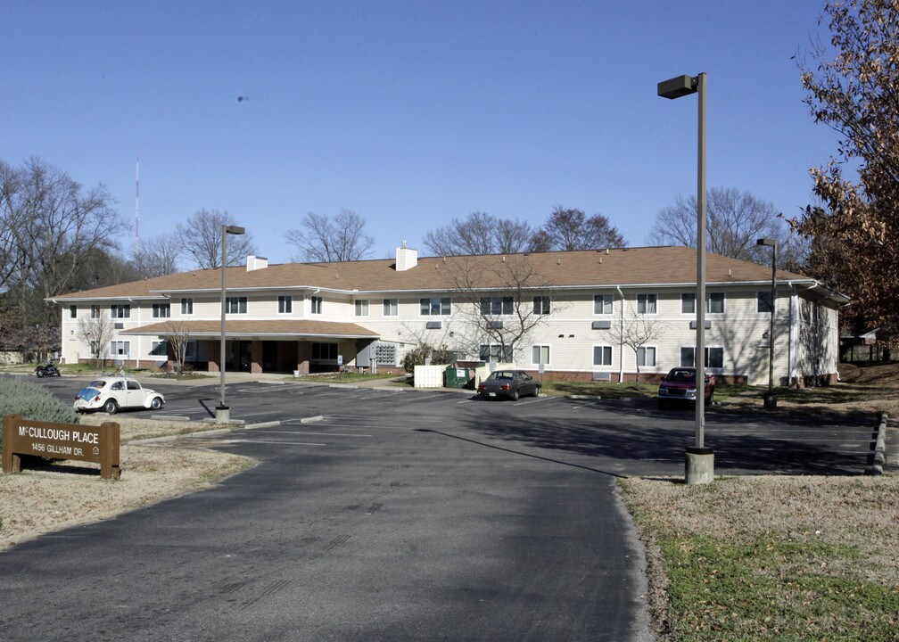McCullough Place in Memphis, TN - Building Photo