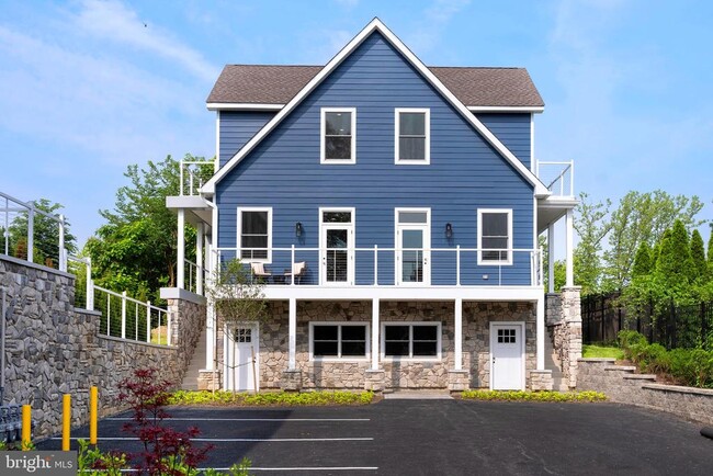 property at 168 John St