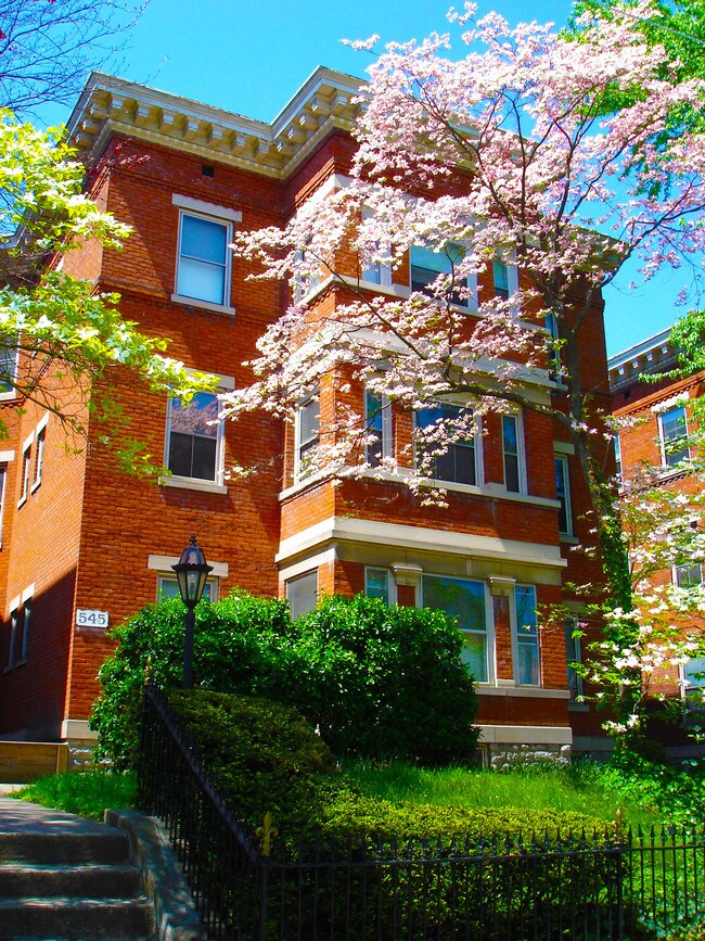 525 Greenup St Apartments and Nearby Covington Apartments For Rent