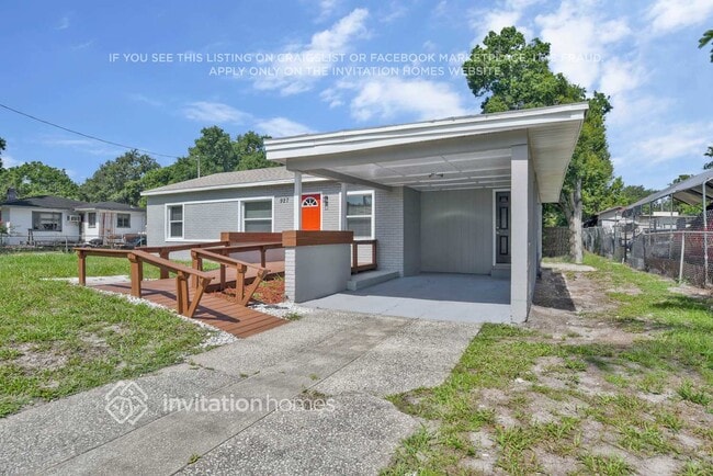 property at 927 28th St NW