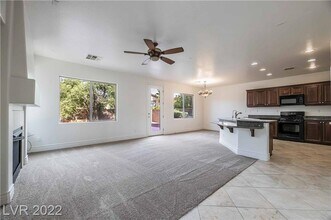 124 Water Hazard Ln in Las Vegas, NV - Building Photo - Building Photo